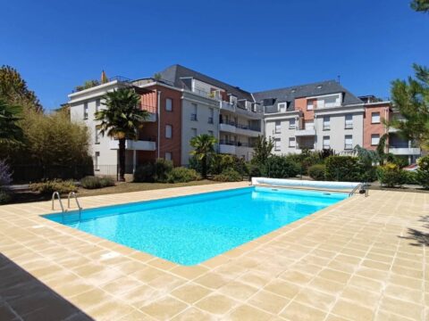 Fondettes — Appartement 2005 T2 bis 45 m² Sécurisé Terrasse Parking Piscine
