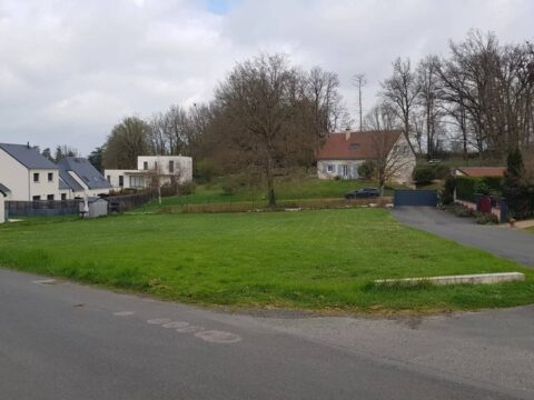 Ballan-Miré — Terrain plat de 642 m²
