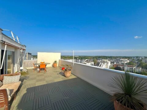 Joué-lès-Tours — Appartement T4 Rooftop 118 m² Dernier étage 3 terrasses