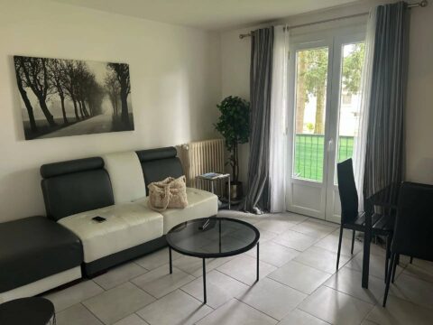 Blois — Appartement T4 de 83 m² Refait à neuf