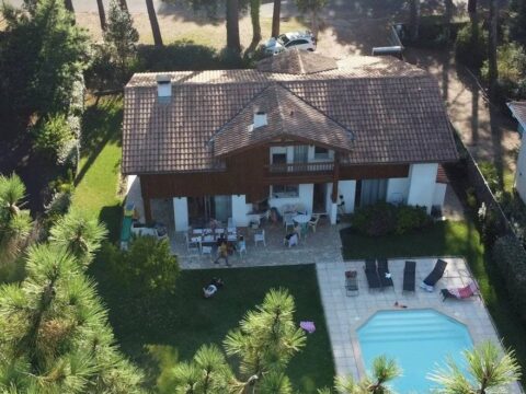 Seignosse — Maison de 220 m² Terrain 1033 m² Piscine