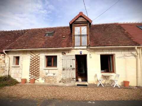 Saint-Aignan — Charmante maison en pierre au cœur des vignes