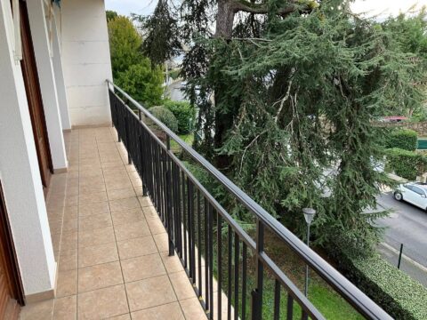 Tours — Appartement Coty T5 de 115 m² Balcon Parking Tram