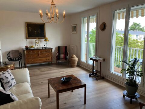 Saint-Cyr-sur-Loire — Appartement T4 de 85 m² Balcons Garage