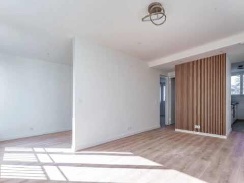 Tours — Appartement T4 de 63 m² Parking Parc