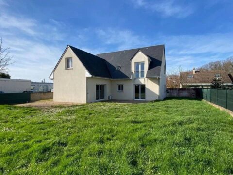 Notre-Dame-d'Oé — Maison 7P de 160 m² Terrain 530 m² 2015