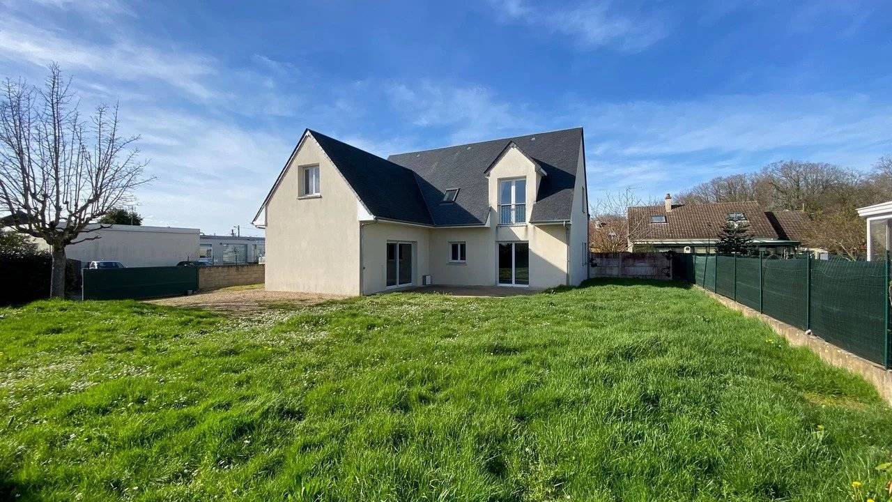 Maison 7P de 160 m² Terrain 530 m² 2015