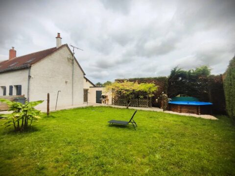 Nouans-les-Fontaines — Maison familiale rénovée 197 m² 4 Chambres Terrain 680 m²