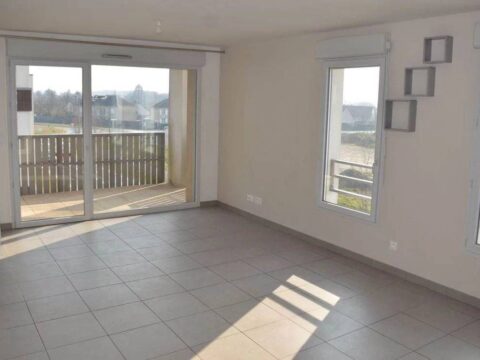 Tours — Appartement T3 de 62 m² Récent 2016 Terrasse Parking