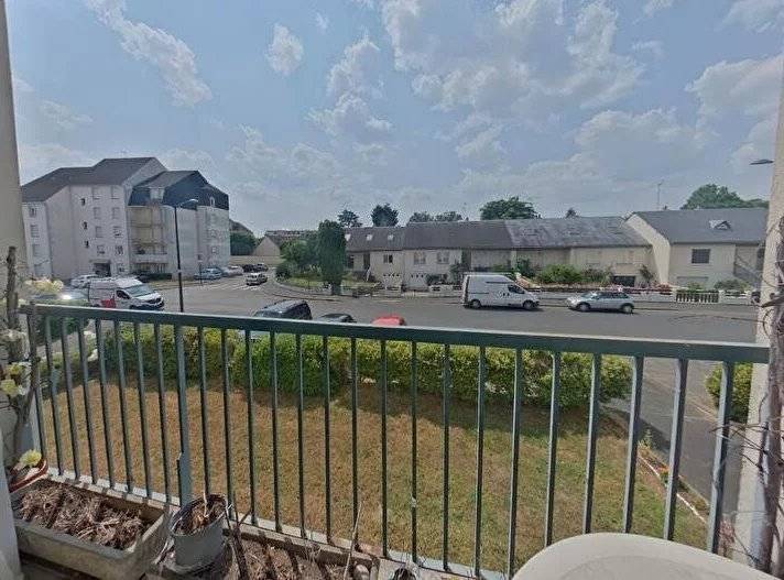 Appartement T5 de 96 m² Balcons Parkings
